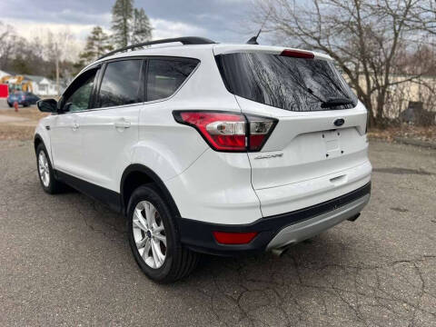 2018 Ford Escape SE