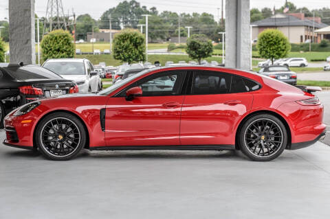 2018 Porsche Panamera 4