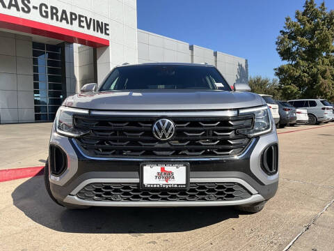 2025 Volkswagen Atlas Cross Sport SE 4Motion