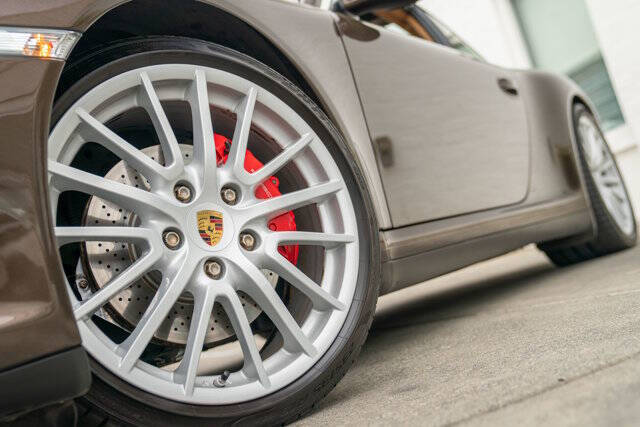2009 Porsche 911 5