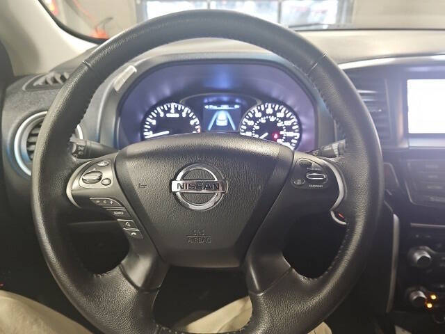 2013 Nissan Pathfinder SV