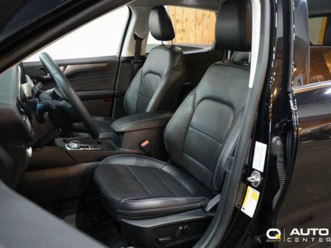 2022 Ford Escape Hybrid Titanium