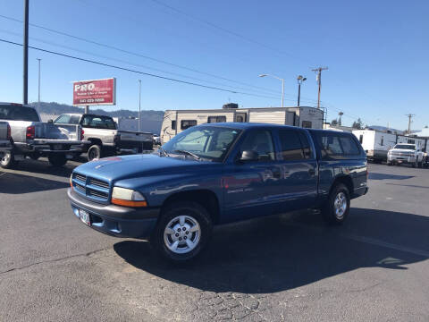 2002 Dodge Dakota for sale at Pro Motors in Roseburg OR