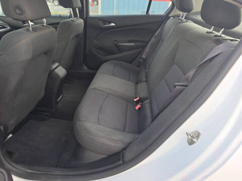 2017 Chevrolet Cruze LS Auto