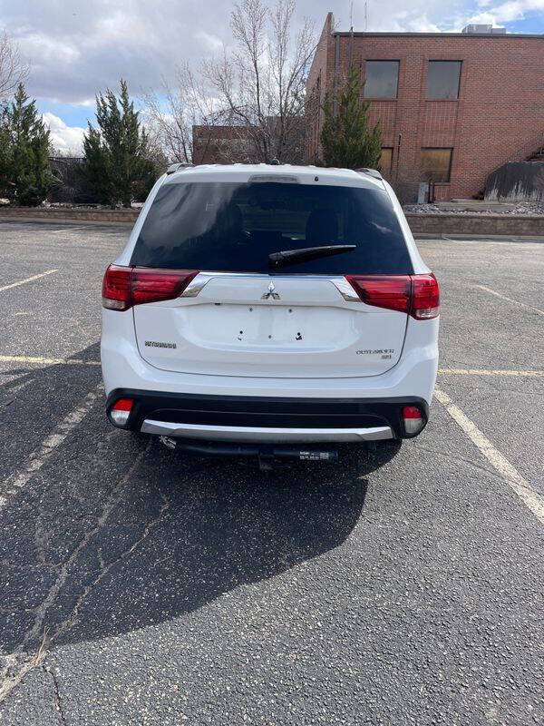 2016 Mitsubishi Outlander