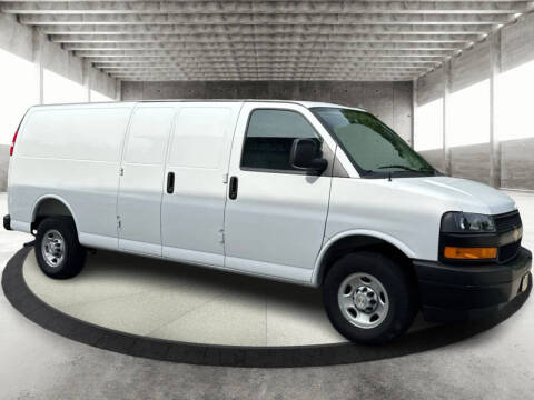 2025 Chevrolet Express 2500