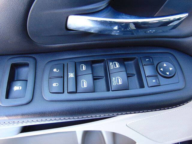 2014 Chrysler Town and Country Touring