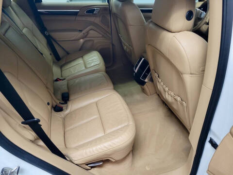 2012 Porsche Cayenne Tiptronic