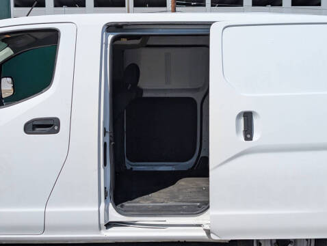 2015 Nissan NV200