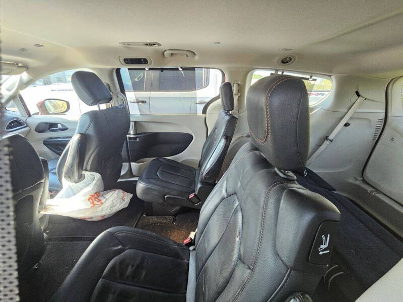 2020 Chrysler Pacifica Touring L