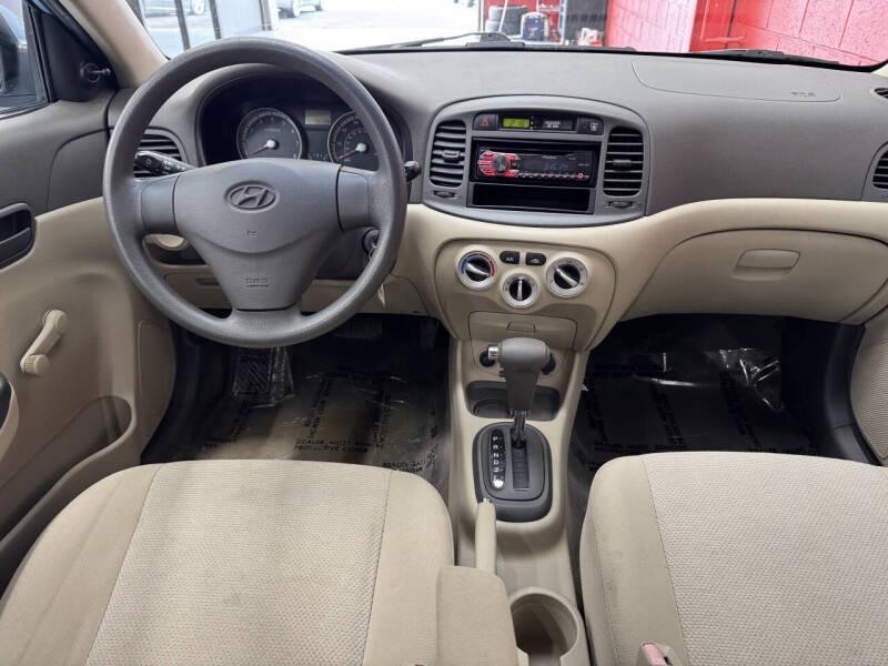 2009 Hyundai Accent GLS