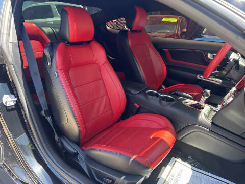 2022 Ford Mustang EcoBoost Premium