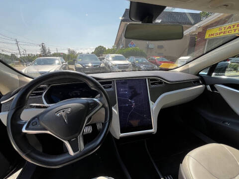 2013 Tesla Model S Performance