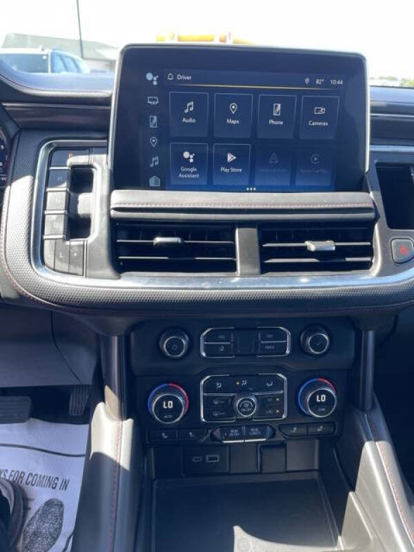 2023 Chevrolet Suburban RST