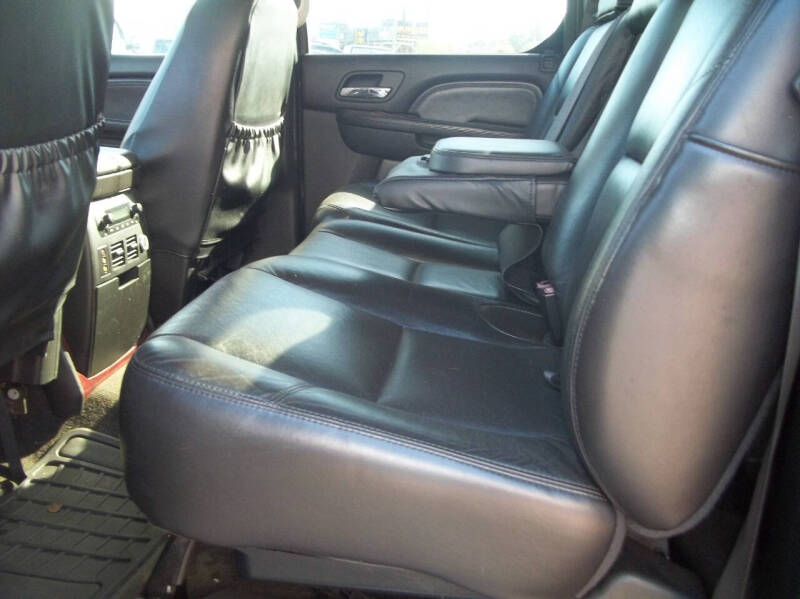 2007 Cadillac Escalade EXT Base photo 21