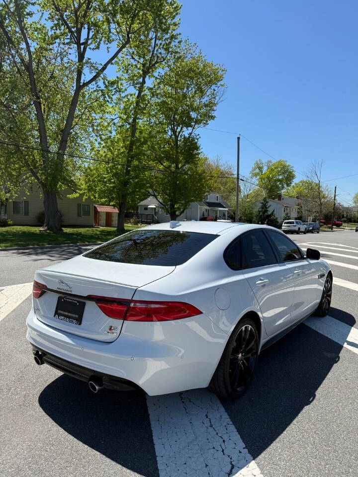 2018 Jaguar XF S - Photo 5