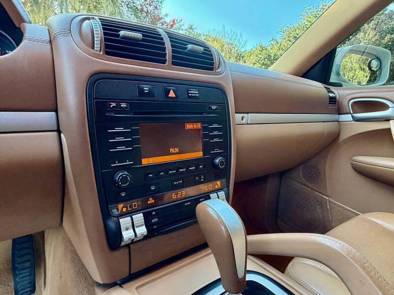 2010 Porsche Cayenne Tiptronic