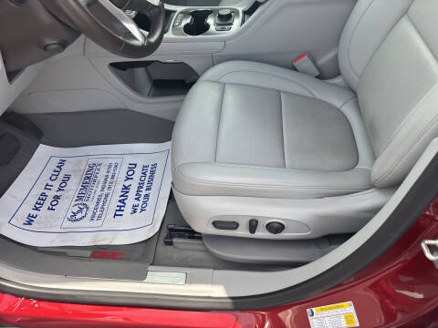 2023 GMC Acadia SLT