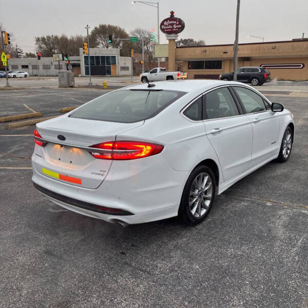 2017 Ford Fusion Hybrid SE