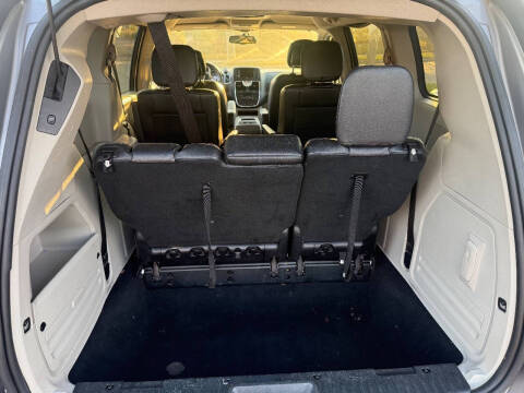 2014 Chrysler Town and Country Touring