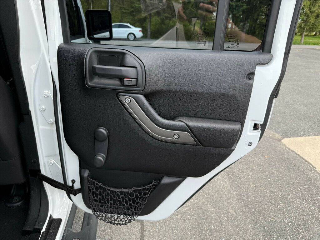 2015 Jeep Wrangler Unlimited 45