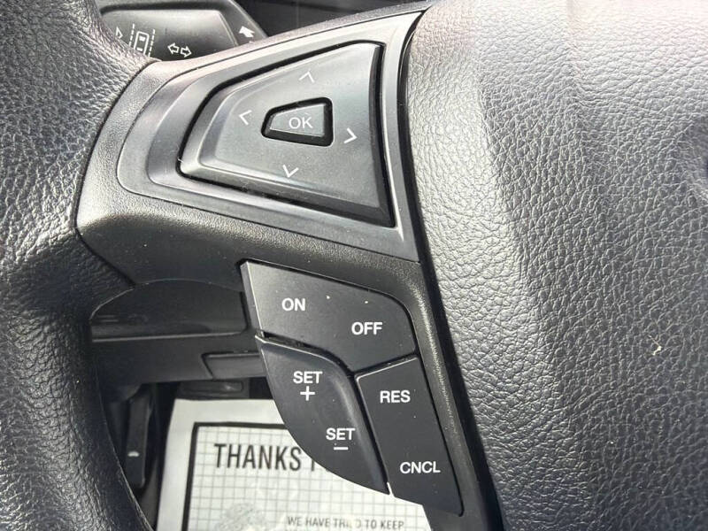 2021 Ford Edge SE