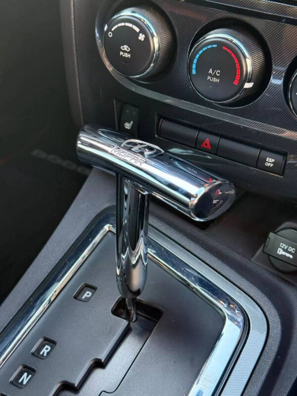 2010 Dodge Challenger SRT8