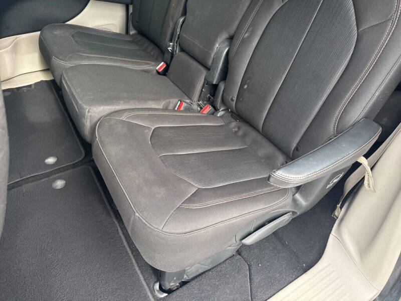 2020 Chrysler Pacifica Touring