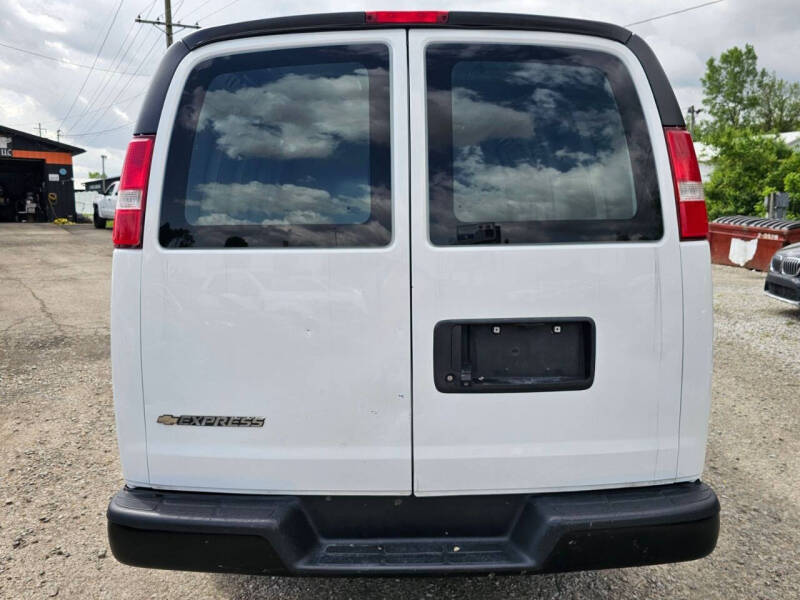 2018 Chevrolet Express 2500