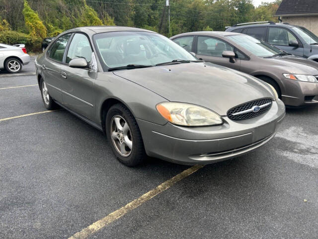 2002 Ford Taurus for sale at 100 Motors in Bechtelsville, PA