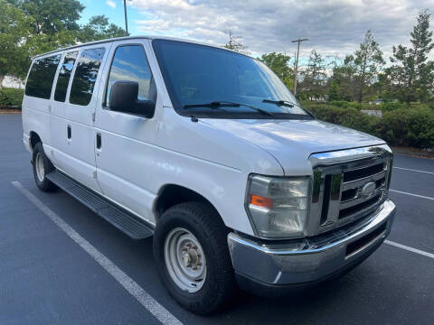 2014 Ford E-Series E-350 SD XLT