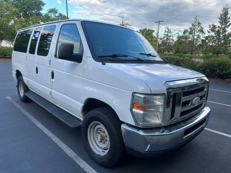 2014 Ford E-Series E-350 SD XLT