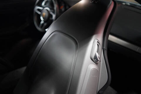 2016 Porsche Cayman GT4