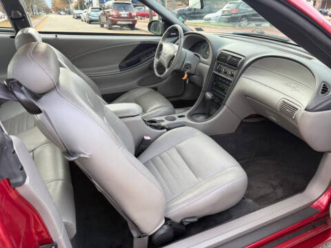 2004 Ford Mustang GT Deluxe