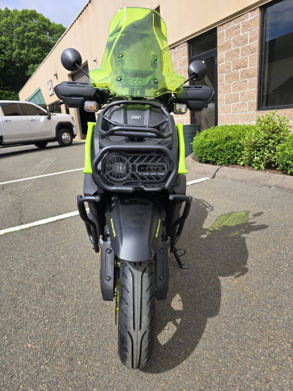2026 Supermach Tank 200cc EFI with Underglow