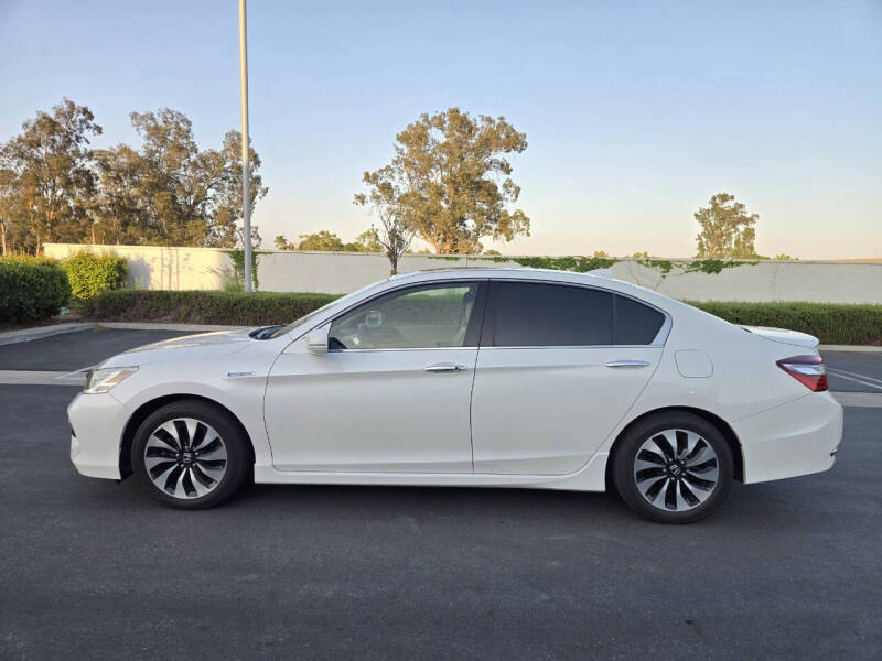 2017 Honda Accord Hybrid Touring