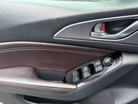 2018 Mazda MAZDA3 Grand Touring