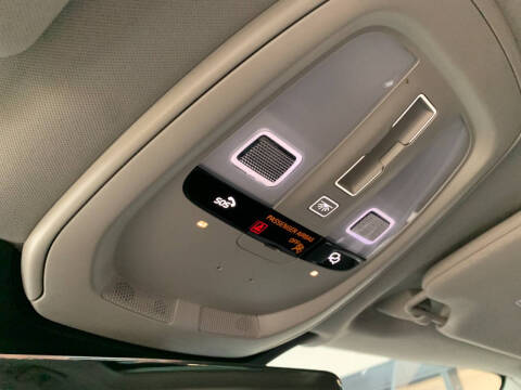 2025 Volvo XC90 B5 Core Bright Theme