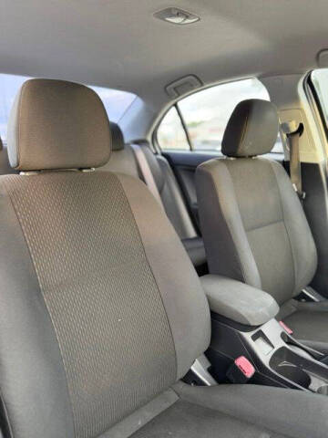 2017 Mitsubishi Lancer ES