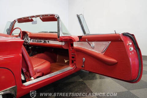 1957 Ford Thunderbird