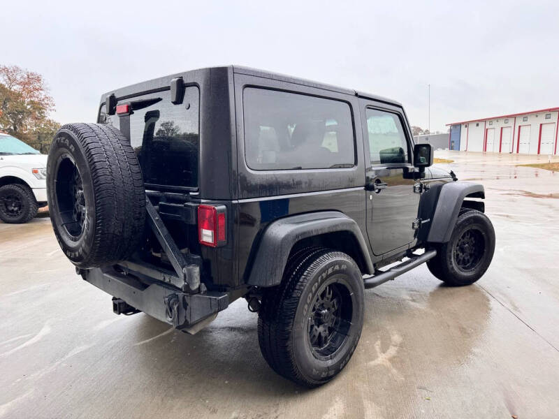 2010 Jeep Wrangler Rubicon photo 3