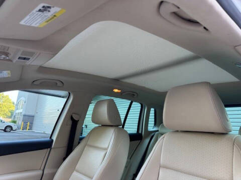 2011 Volkswagen Tiguan SE 4Motion