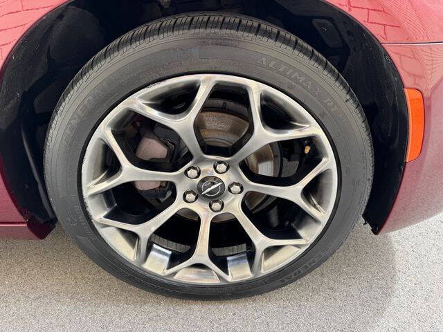 2018 Chrysler 300 Touring