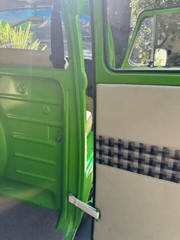 1989 Volkswagen Bus