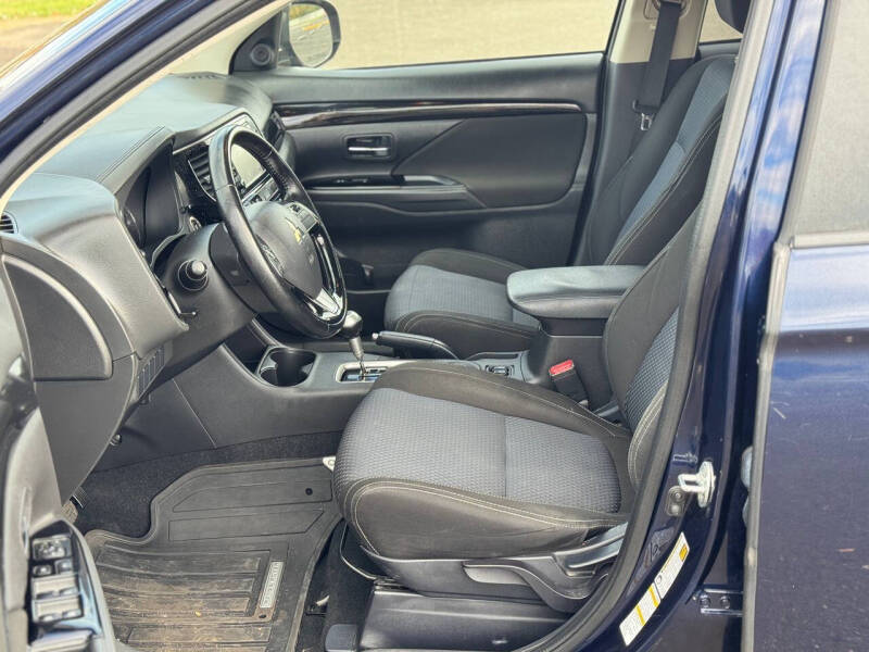 2016 Mitsubishi Outlander SE