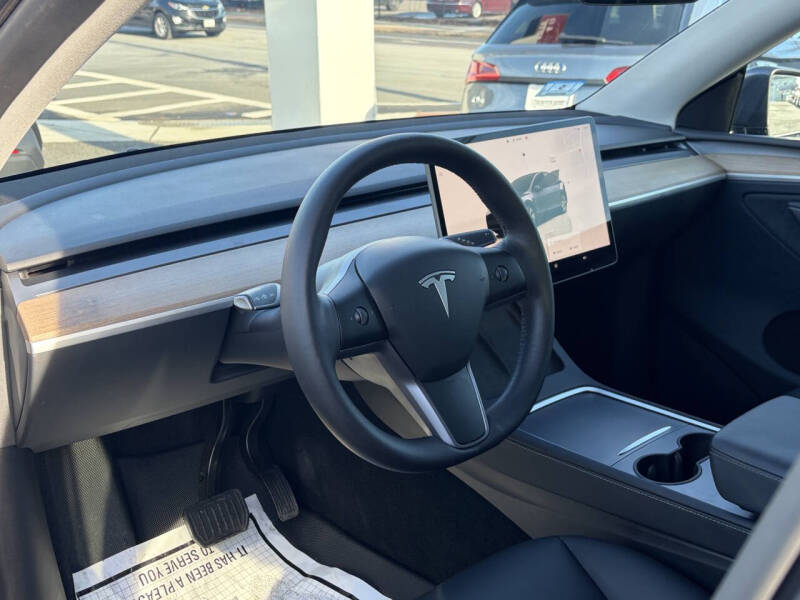 2024 Tesla Model Y Long Range