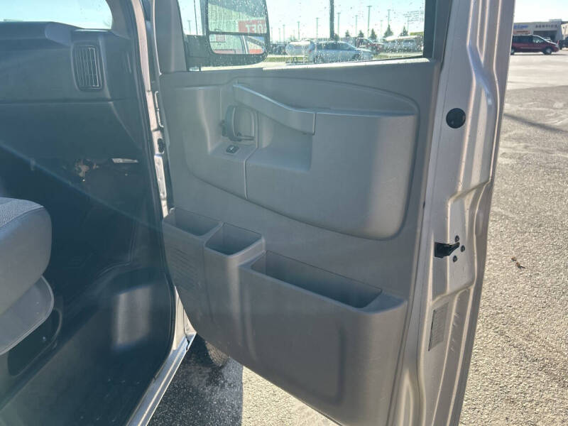 2016 Chevrolet Express LS 2500