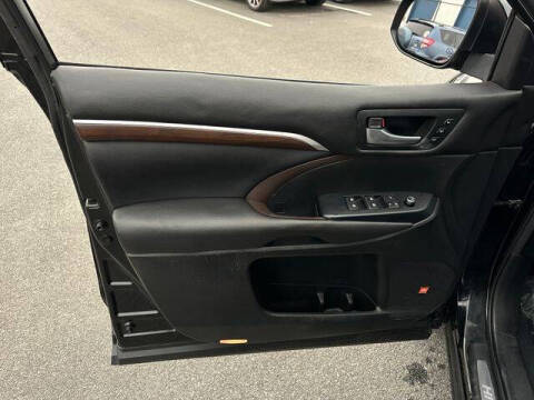 2016 Toyota Highlander Limited Platinum