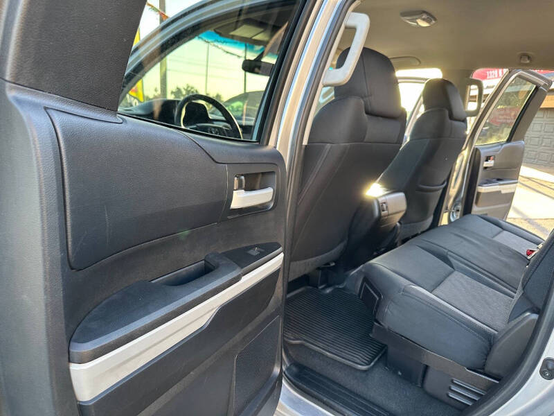 2015 Toyota Tundra SR5