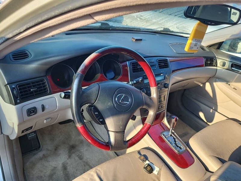 2004 Lexus ES 330